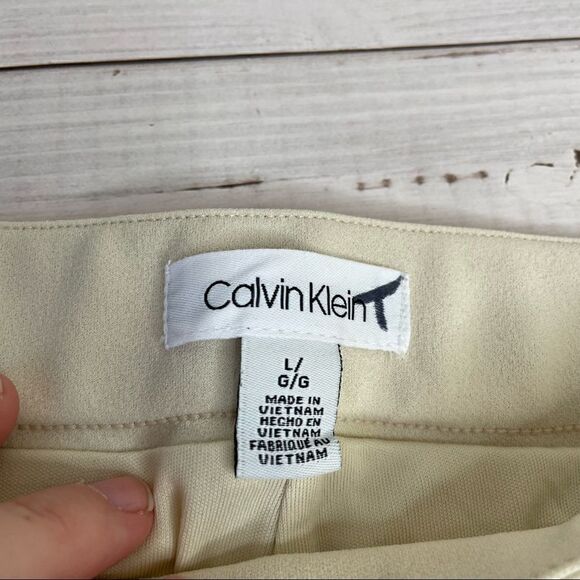 Cream wide leg Calvin Klein pants, gold buttons NWT - Picture 3 of 4
